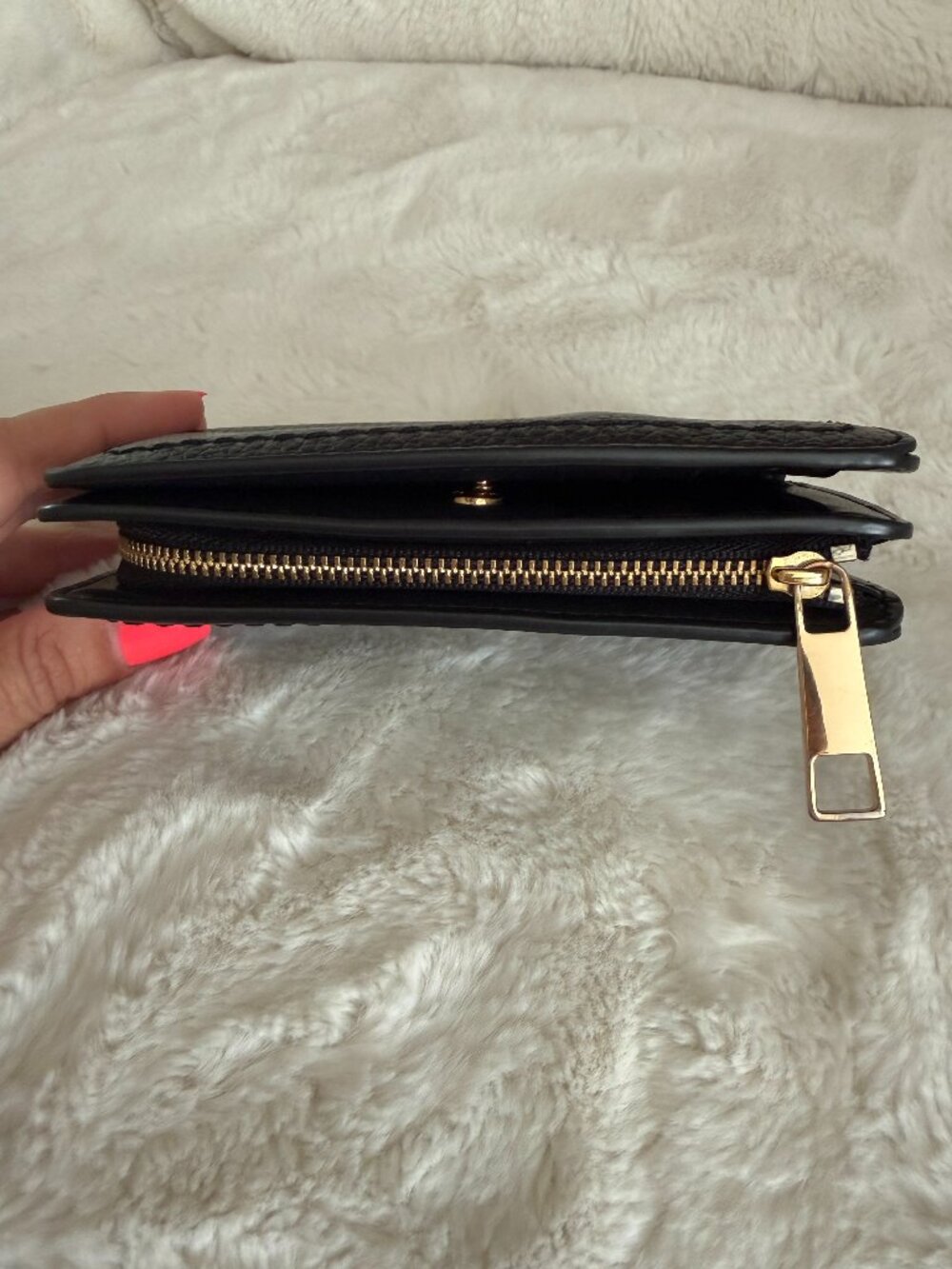 Marc Jacobs Groove Medium Bifold Black Leather With Gold Hardware Wallet - Picture 7 of 13